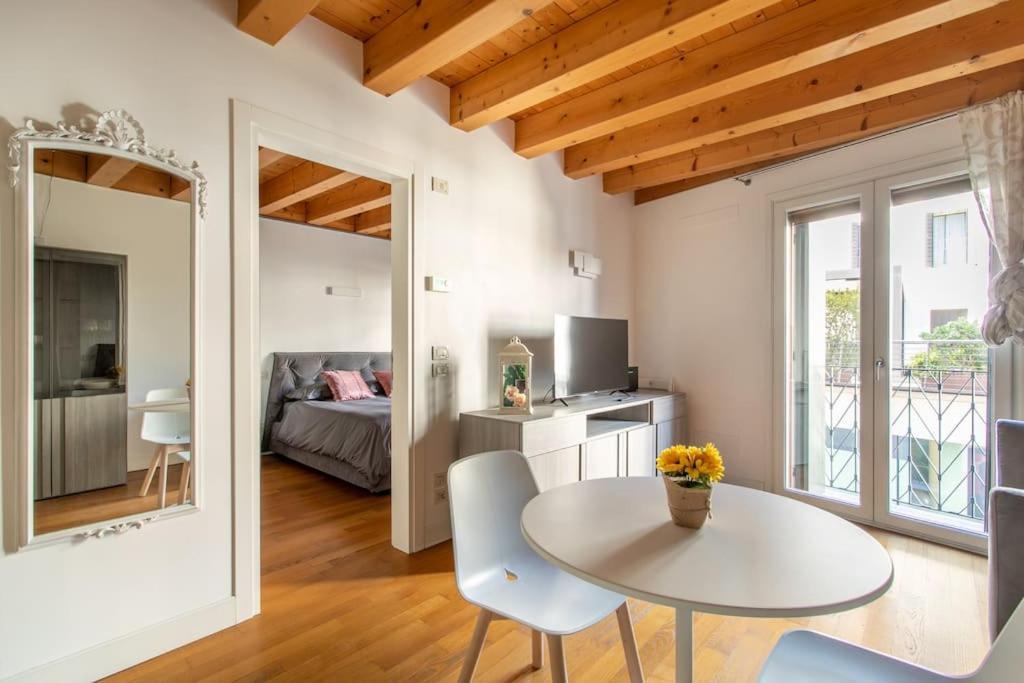 Maison Latino 7 By Welc Treviso Esterno foto